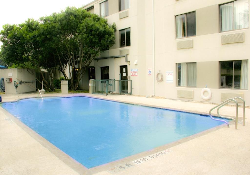 Country Inn & Suites By Radisson, San Antonio Medical Center, Tx Exterior foto